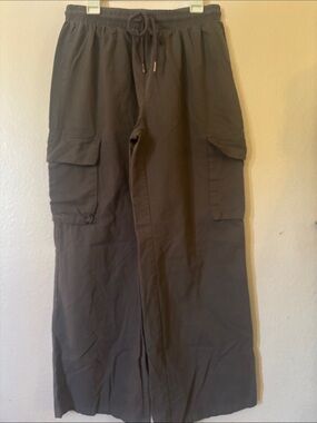 Womanโs Drawstring Cargo Pants, Gray, Size M